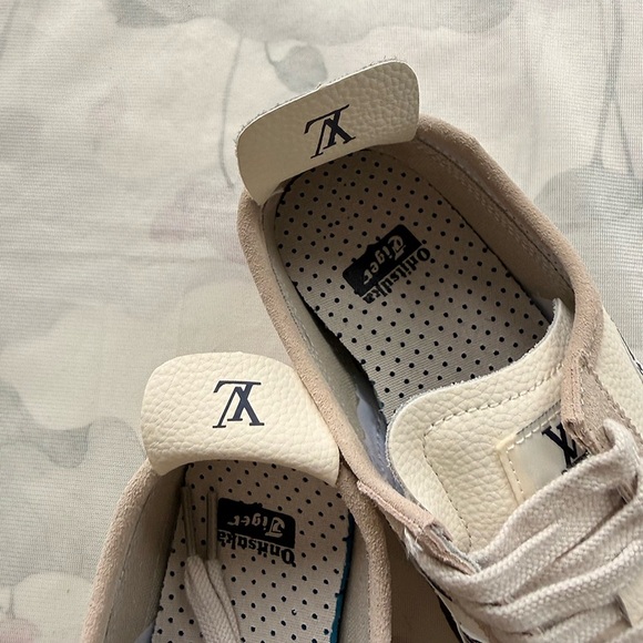 Onitsuka Tiger X Louis Vuitton Collaboration Sneakers - Picture 5 of 7
